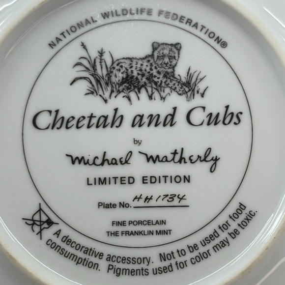 Franklin Mint Heirloom National Wildlife Federation Cheetah & Cubs Figurine RARE - Picture 3 of 4